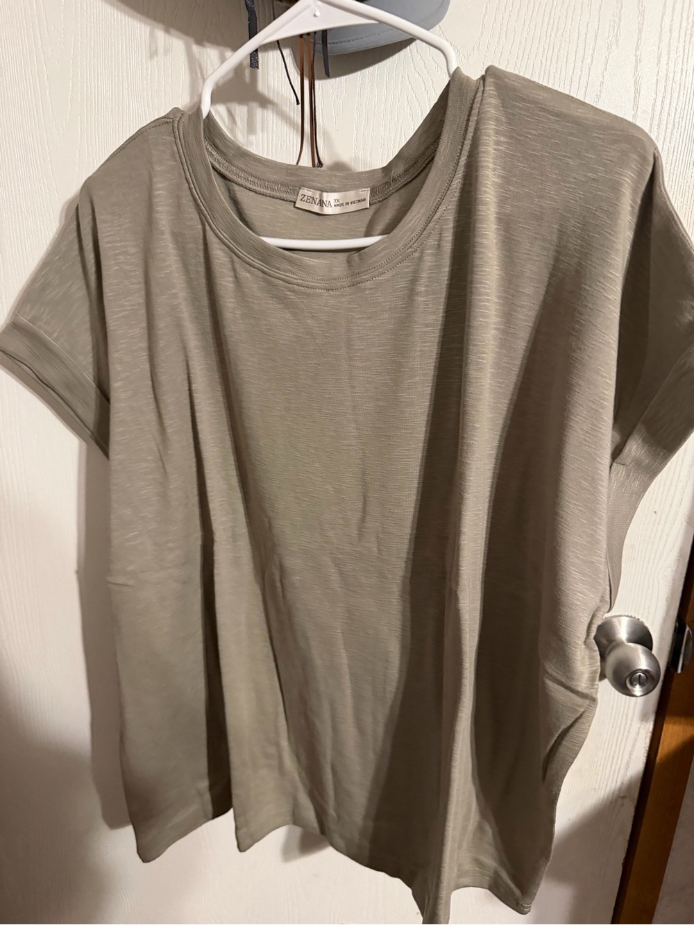NWT Zenana Plus Size 3X heather taupe Cuffed Rolled Sleeve